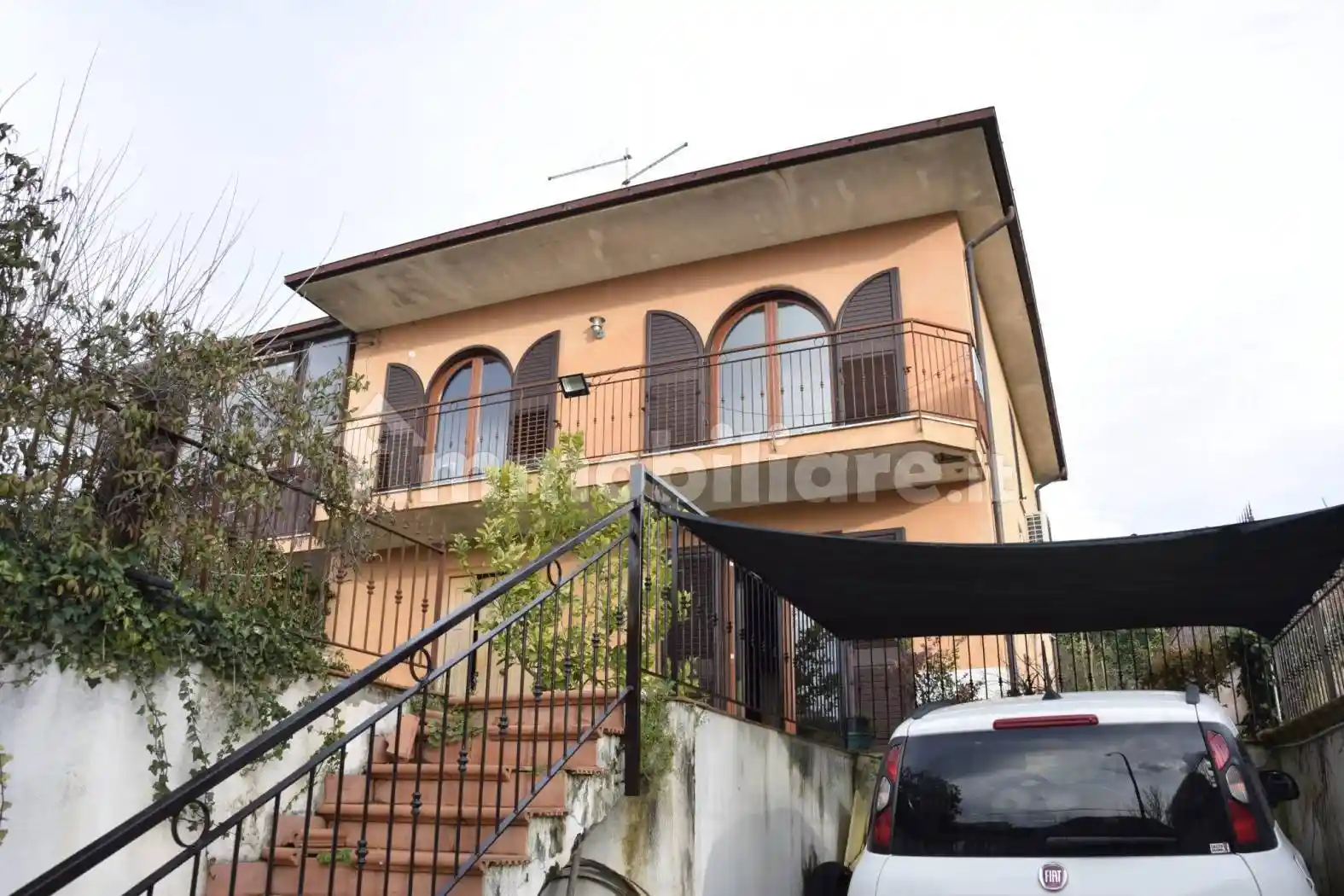 Villa in vendita a Cervaro