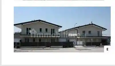 Villa in vendita a Castelnuovo del Garda