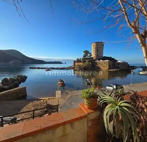 Villa in vendita a Isola del Giglio