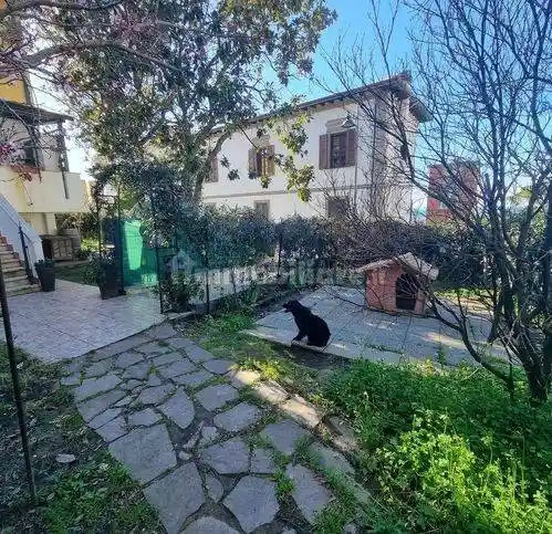 Appartamento in vendita a Livorno