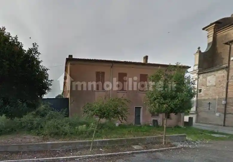 Palazzo - Stabile in vendita a Sustinente