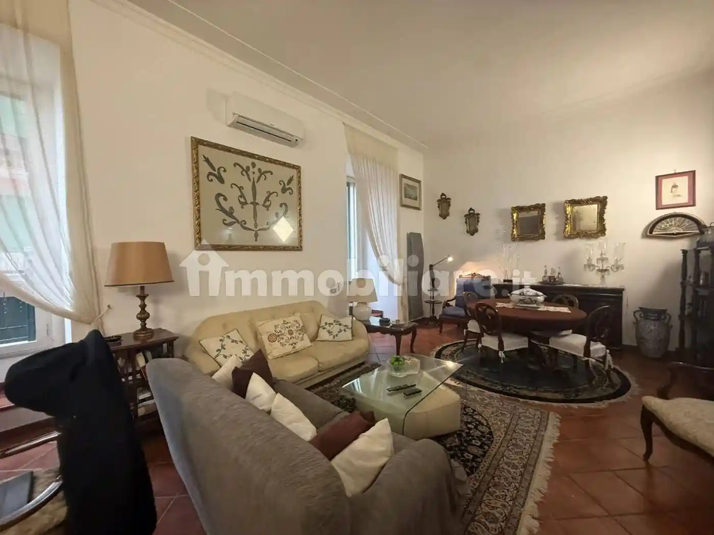 Appartamento in vendita a Napoli