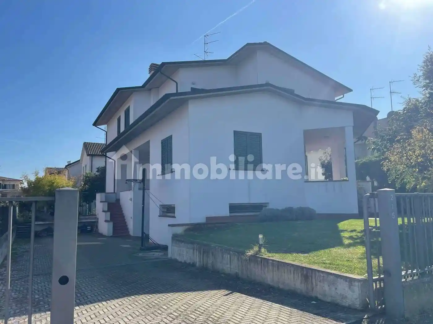 Villa in vendita a Medicina