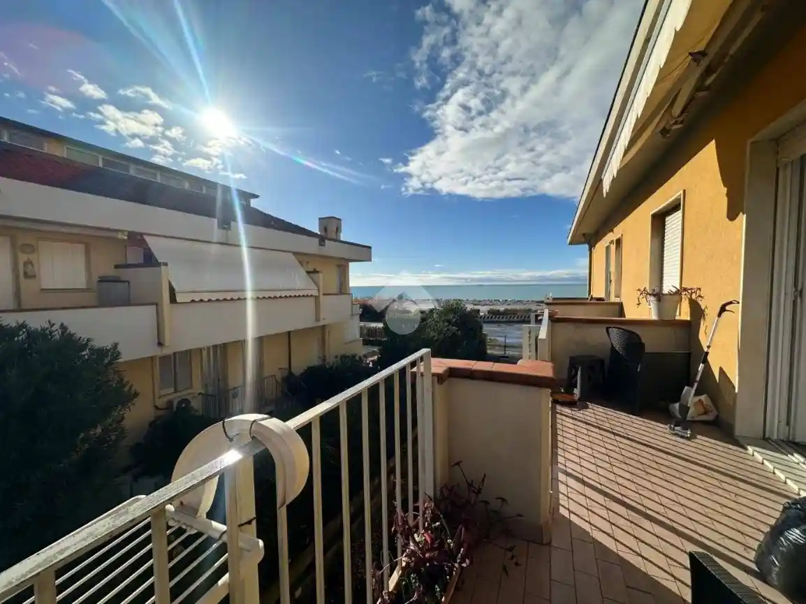 Appartamento in vendita a Carrara