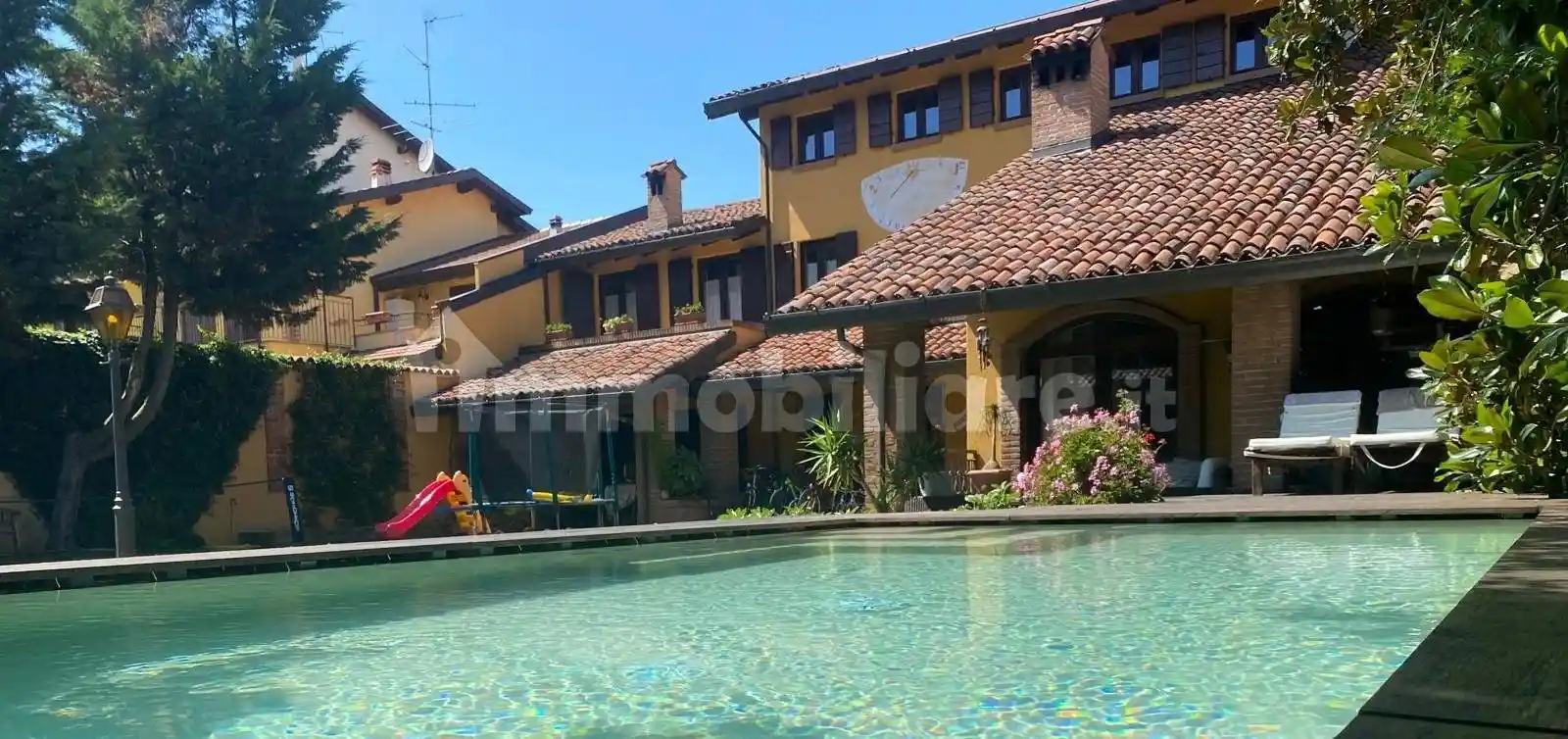 Villa in vendita a Galliate