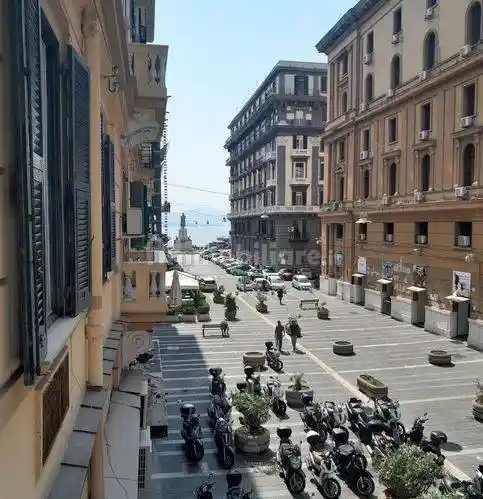 Appartamento in vendita a Napoli