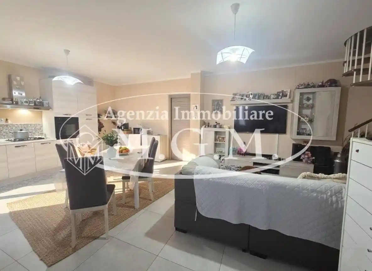 Appartamento in vendita a Santa Maria a Monte