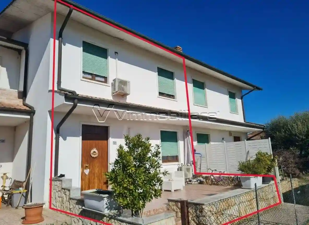 Villetta a schiera - foto 2