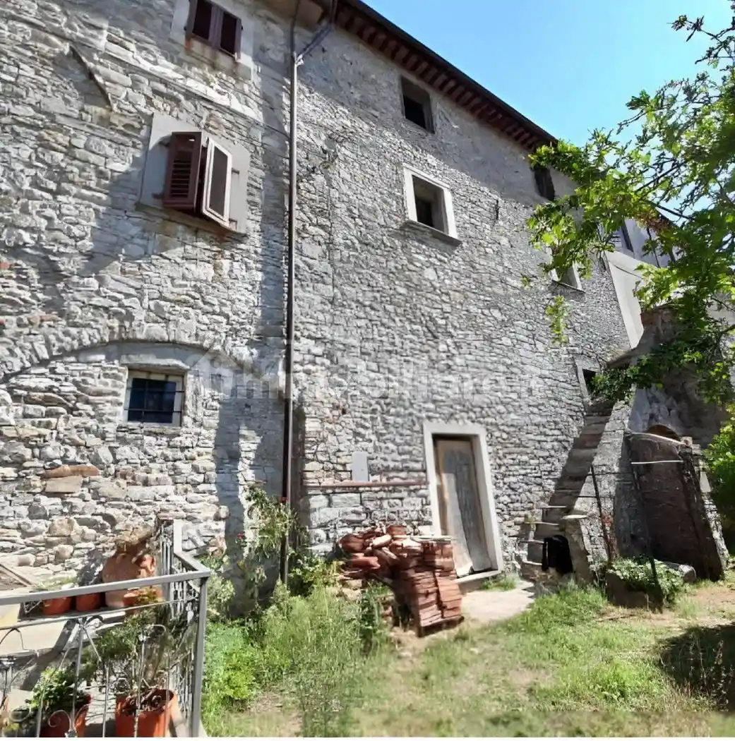 Appartamento in vendita a Pescaglia