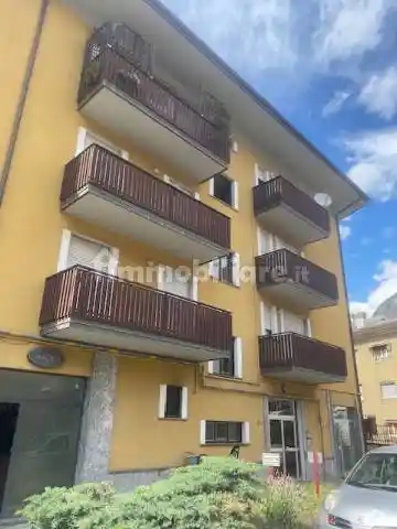Appartamento in vendita a Sondrio
