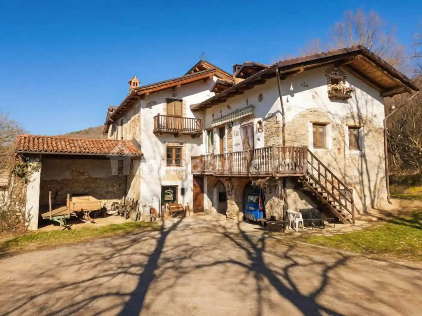 Rustico - Casale in vendita a Bagnasco