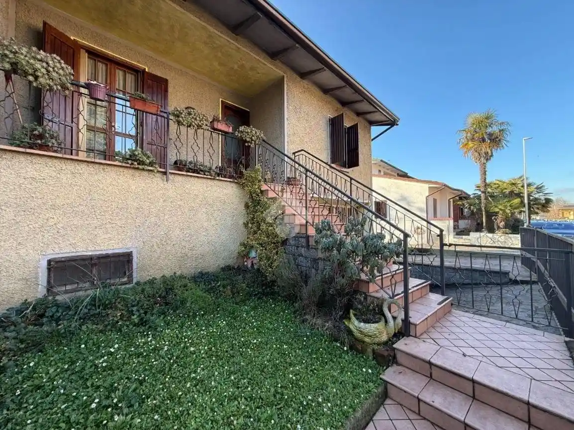 Villa in vendita a Romanengo