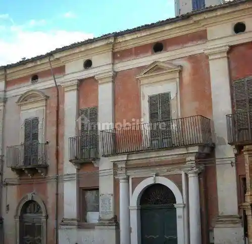 Palazzo - Edificio in vendita a Torino di Sangro