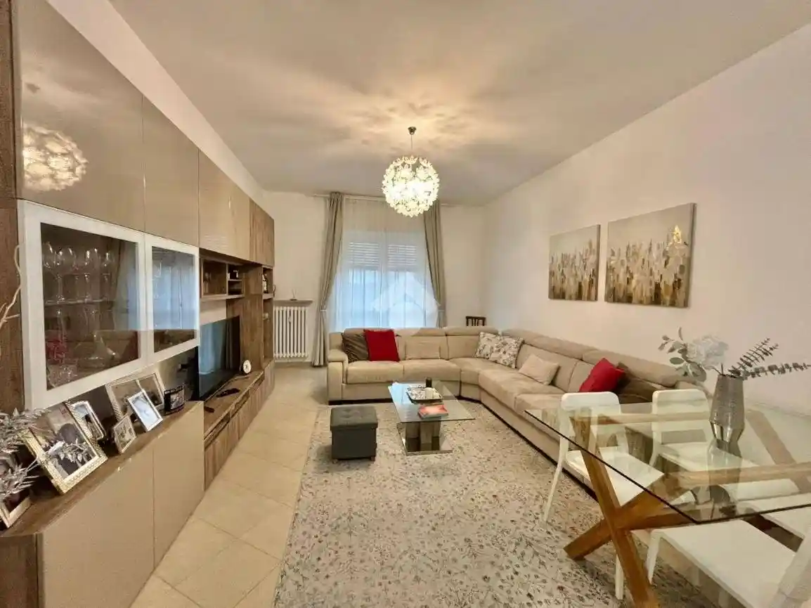 Appartamento in vendita a Novara