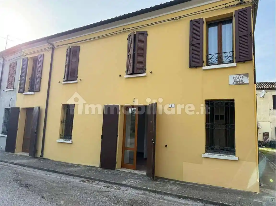 Appartamento in vendita a Tresignana