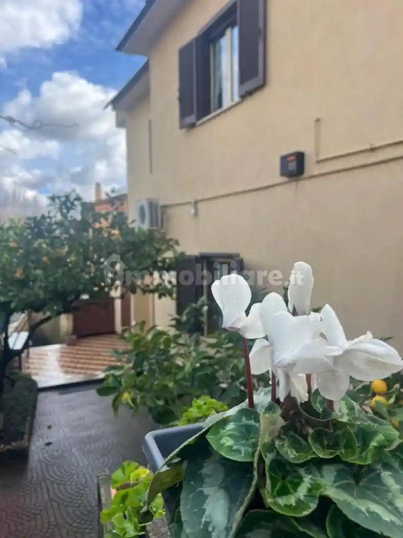 Appartamento in vendita a Ariccia