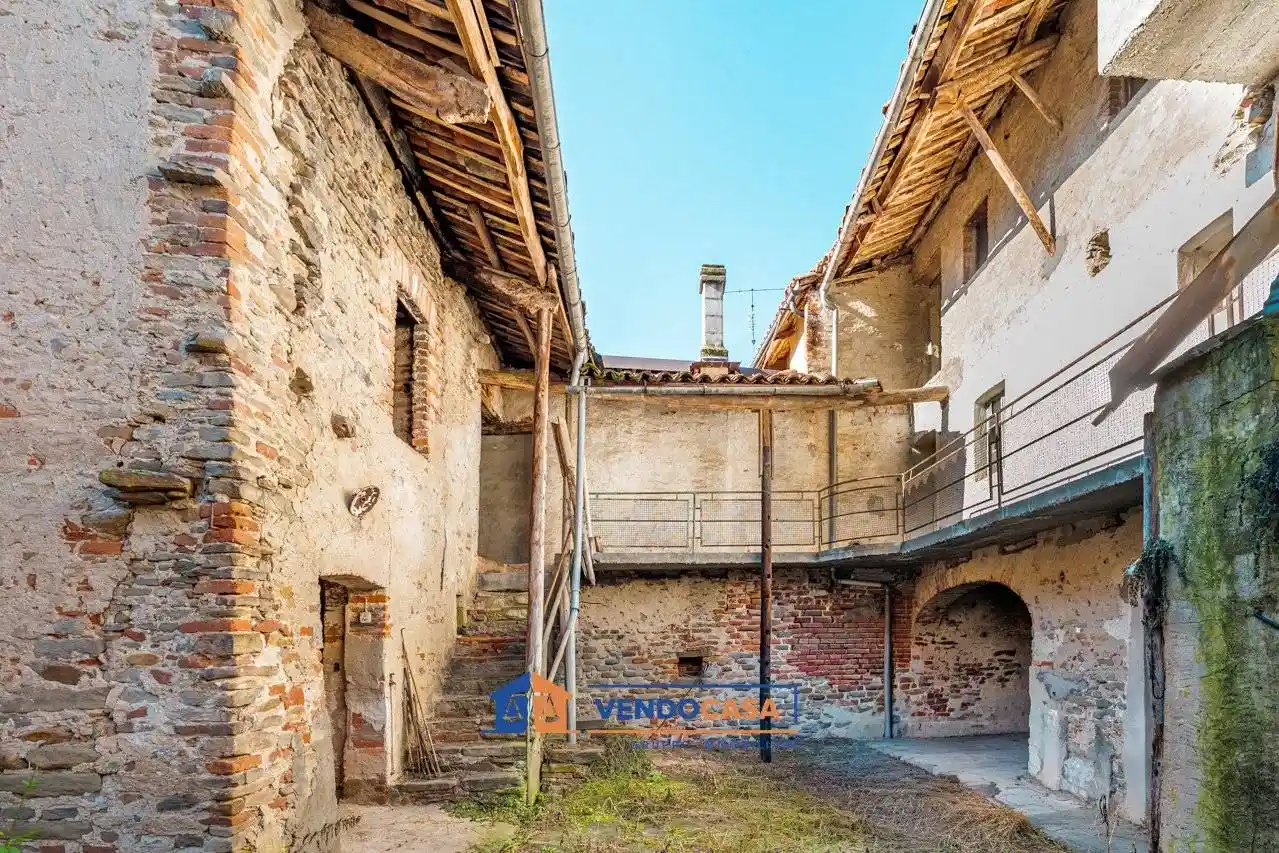 Rustico - Casale in vendita a Farigliano