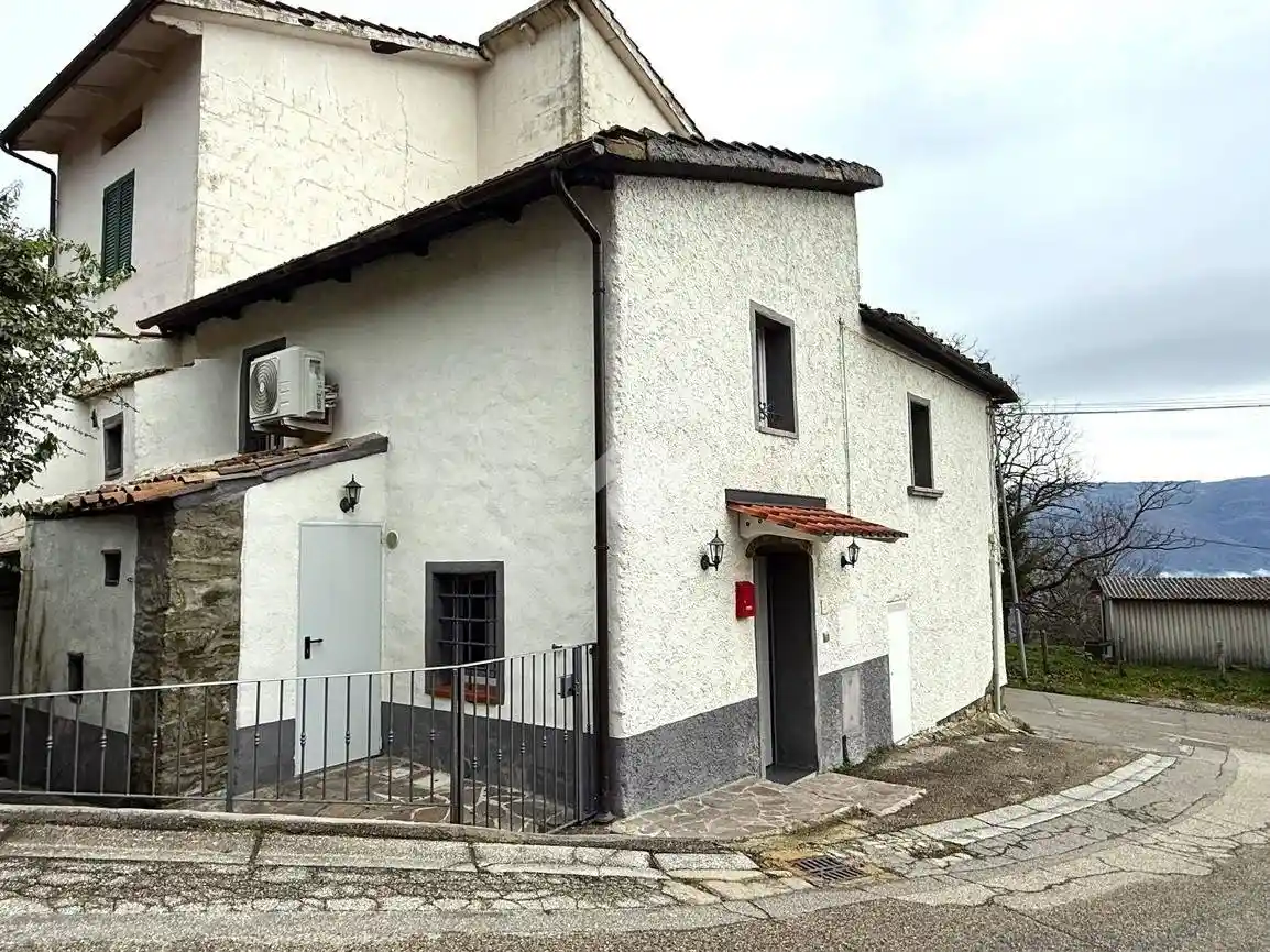 Casa indipendente in vendita a Vaiano
