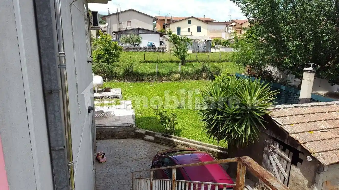 Villa in vendita a Lariano