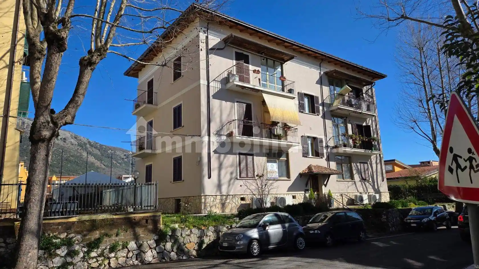 Appartamento in vendita a Cave