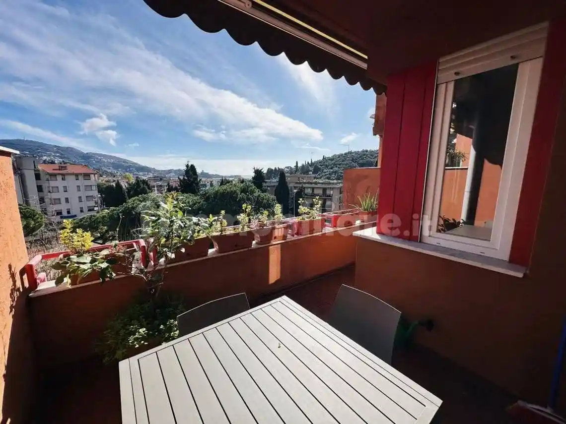 Appartamento in vendita a Lerici