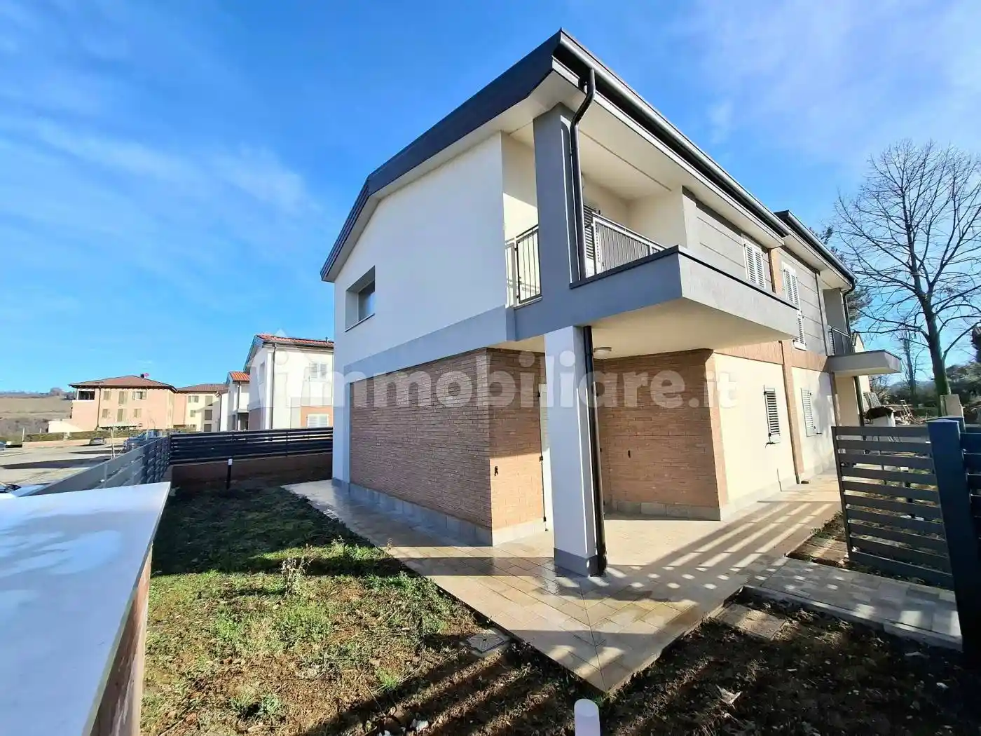 Villetta a schiera in vendita a Valsamoggia