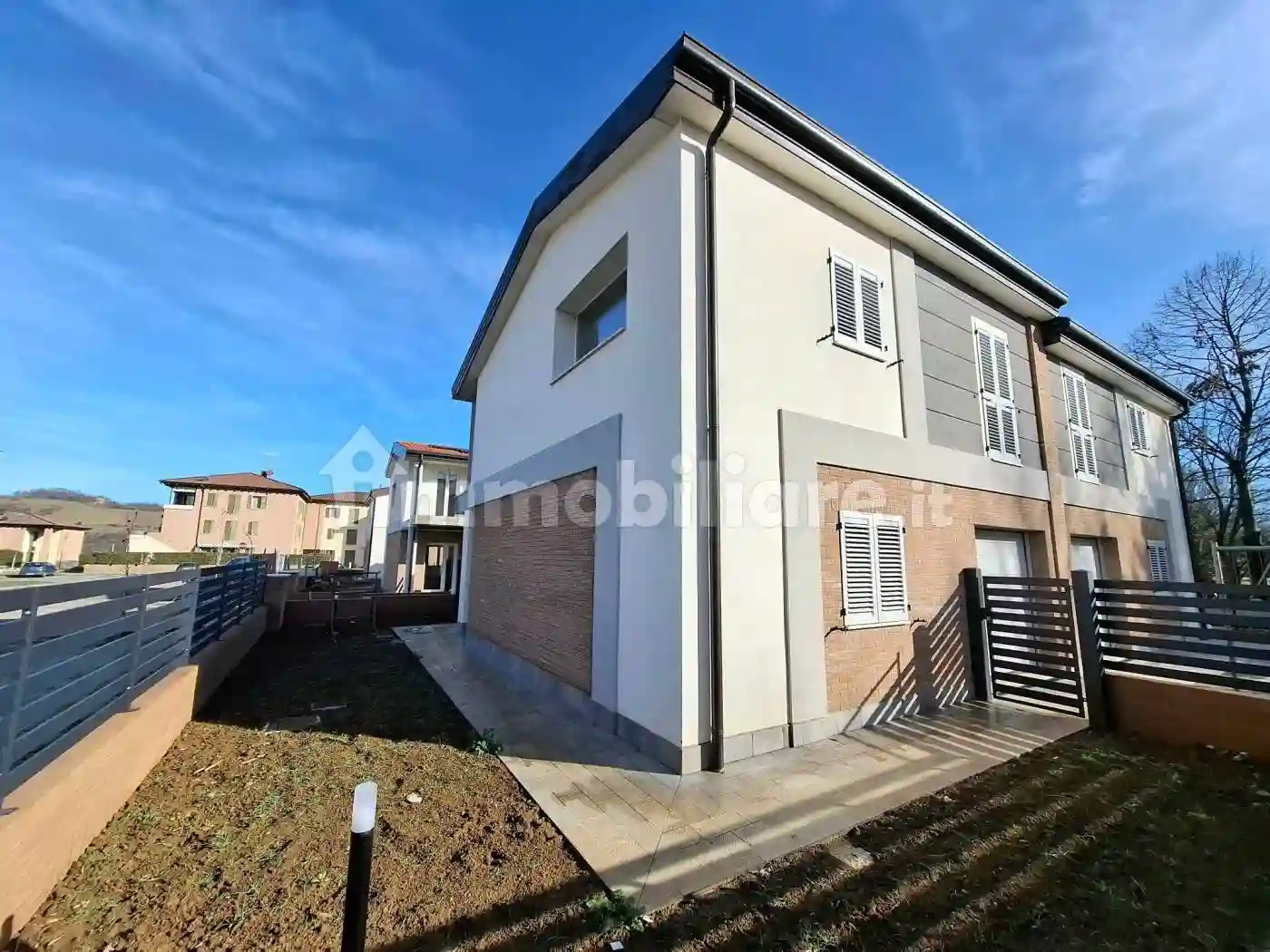 Villetta a schiera - foto 2