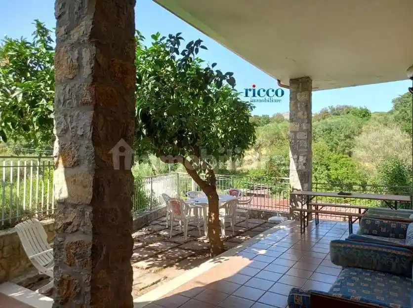 Appartamento in affitto a Camerota