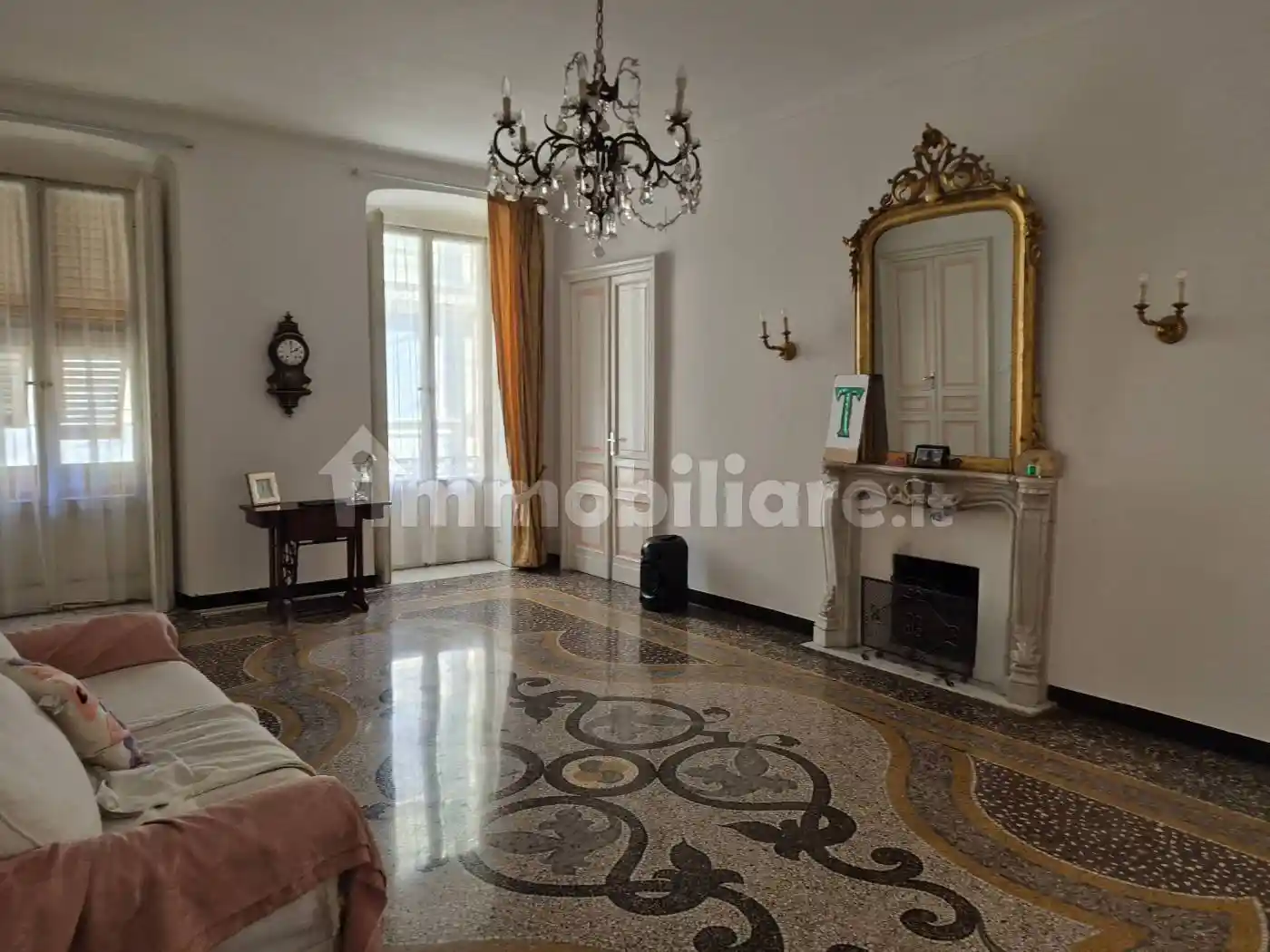 Appartamento in vendita a Genova