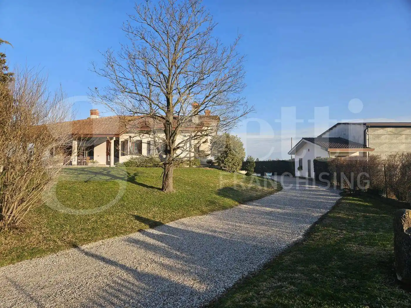 Villa in vendita a Correzzola