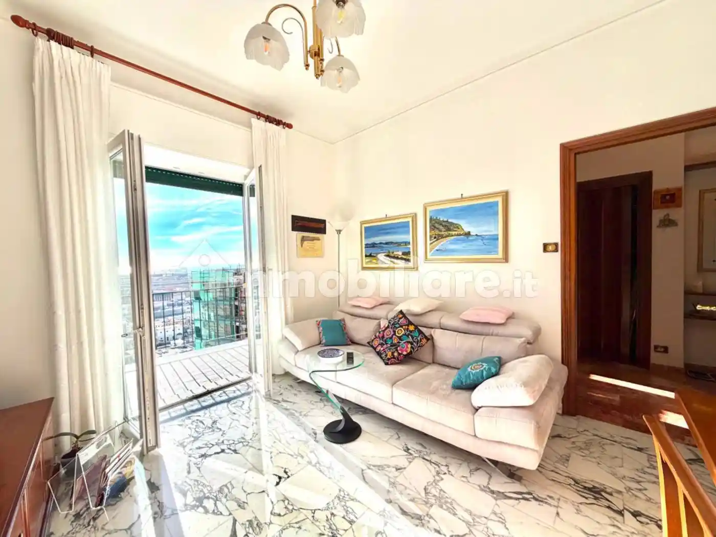 Appartamento in vendita a Genova