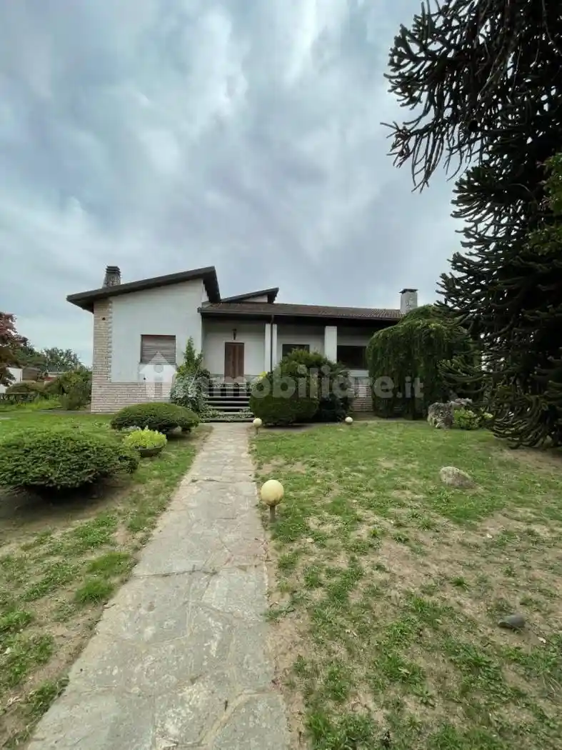 Villa in vendita a Bassignana