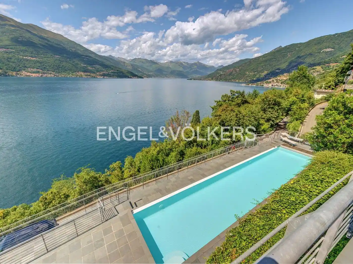 Villa in vendita a Perledo