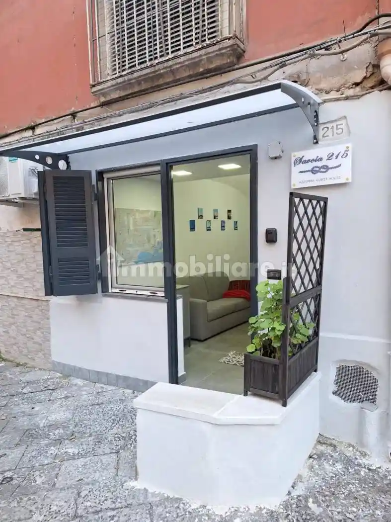 Appartamento in affitto a Napoli