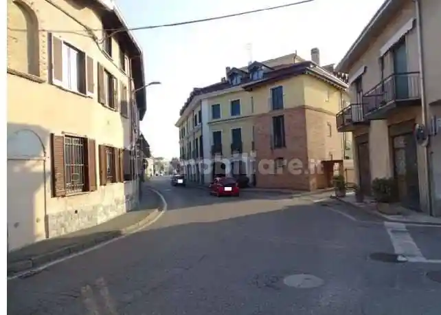 Appartamento in vendita a Cairate