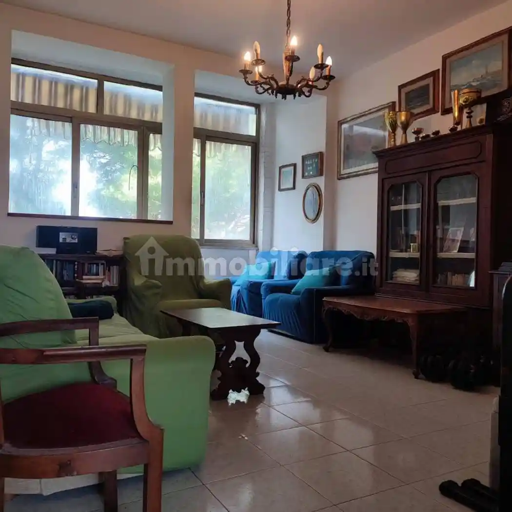 Appartamento in vendita a Livorno