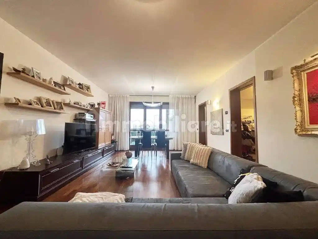 Appartamento in vendita a Parma