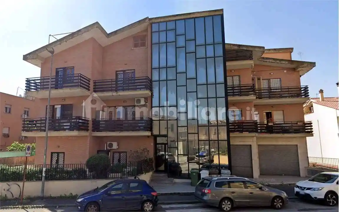 Appartamento in vendita a Guidonia Montecelio