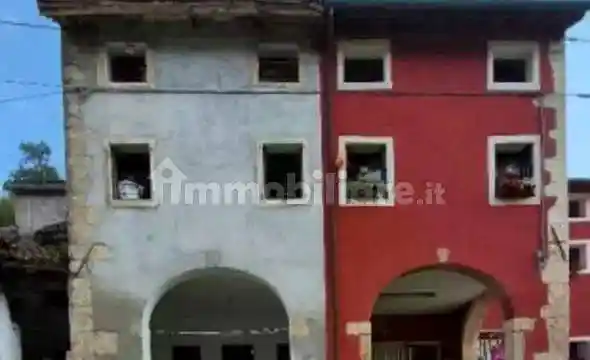 Appartamento in vendita a Castelgomberto