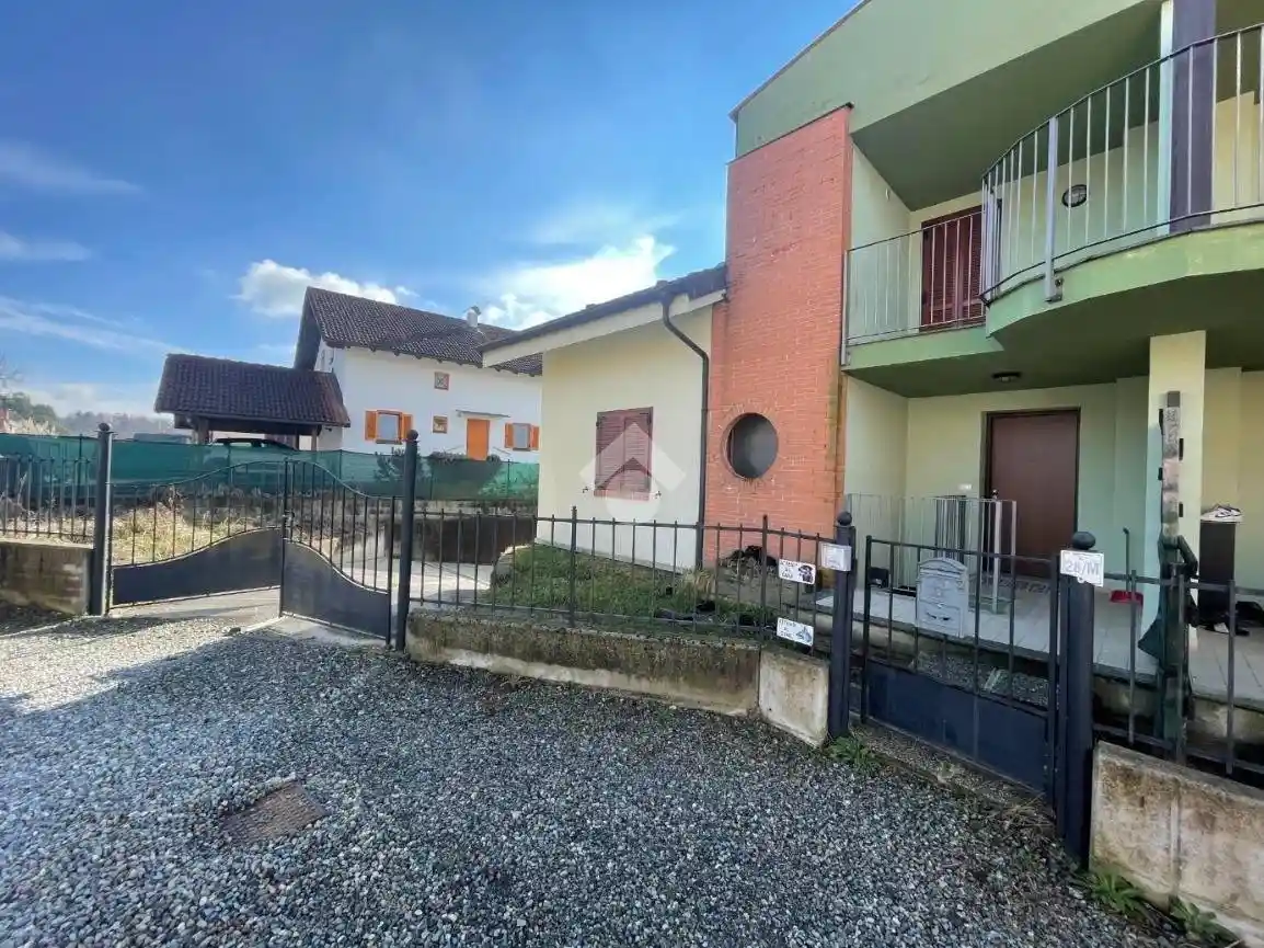 Villa in vendita a Cuceglio