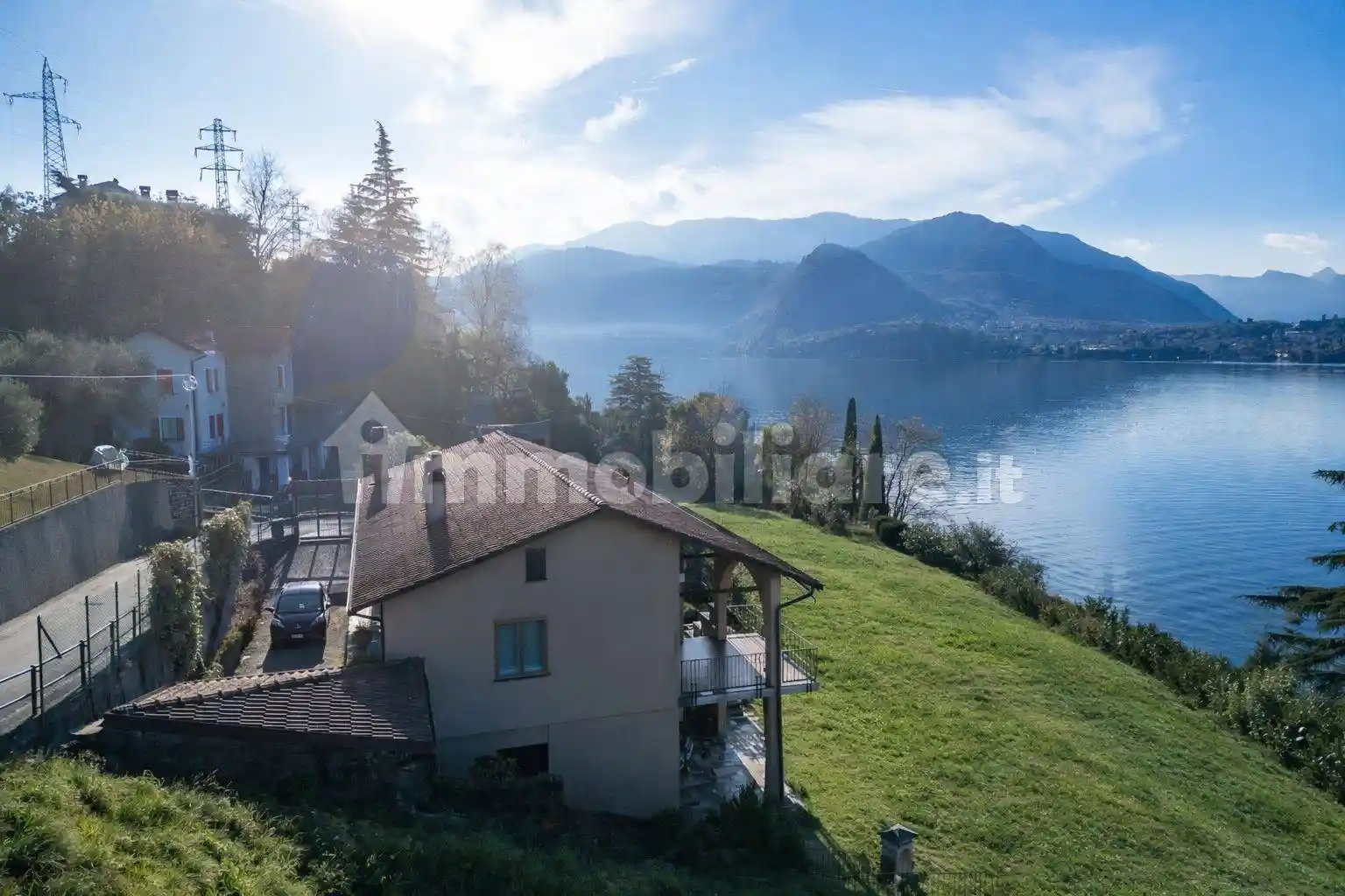 Villa in vendita a Varenna