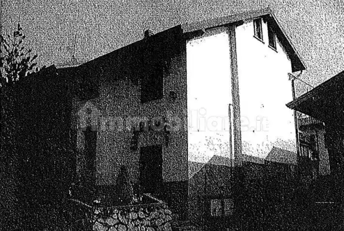 Rustico - Casale in vendita a Caronno Varesino