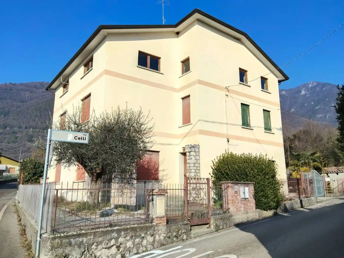 Casa indipendente in vendita a Borso del Grappa