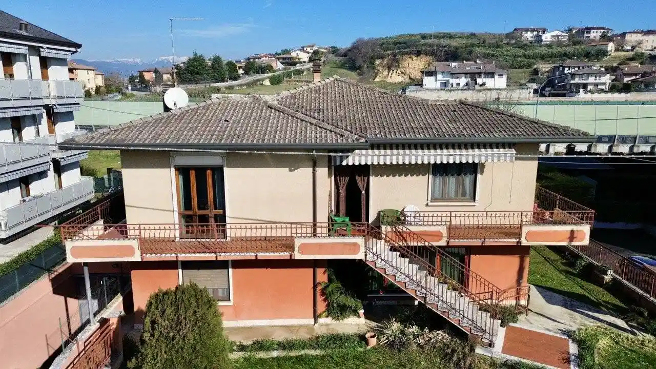 Appartamento in vendita a Colognola Ai Colli