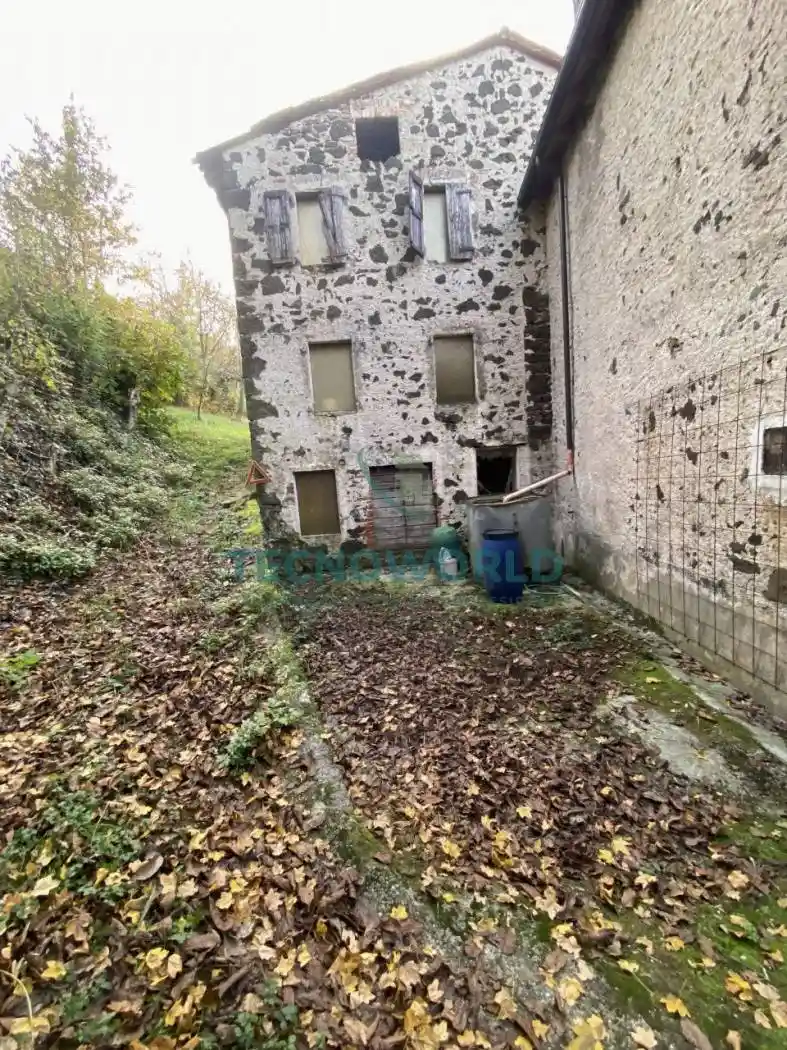Rustico - Casale in vendita a Lugo di Vicenza