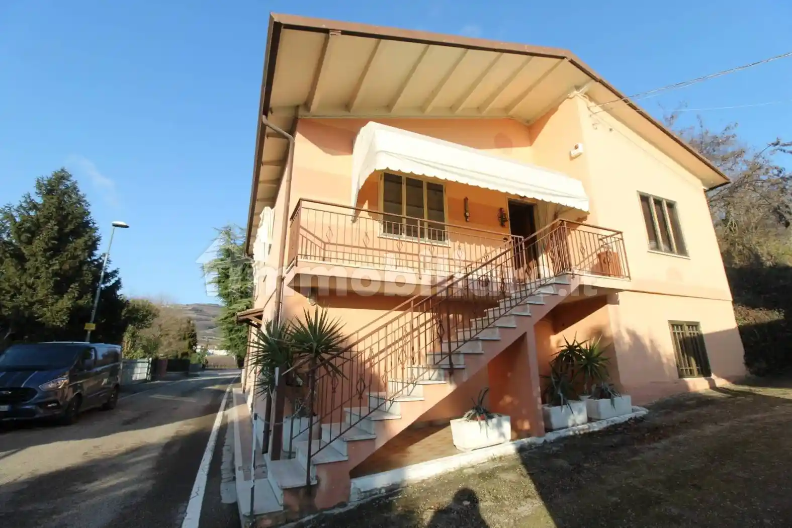Villa in vendita a Gambellara