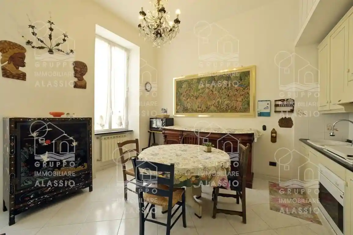 Appartamento in vendita a Alassio