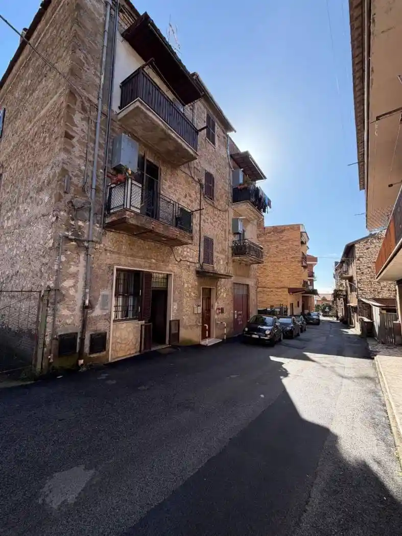 Appartamento in vendita a Marcellina