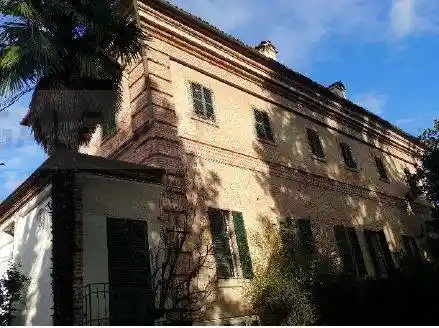 Villa in vendita a Oglianico