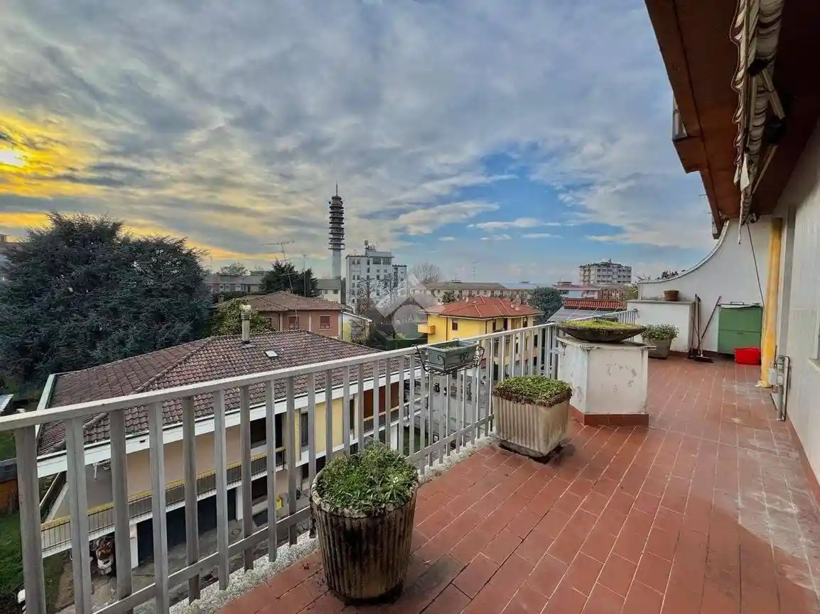 Appartamento in vendita a Novara